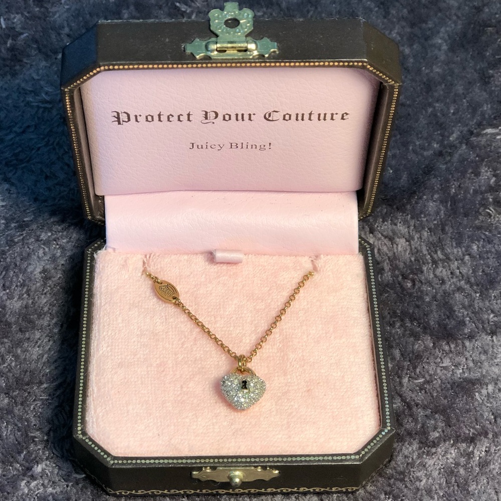 Juicy couture necklace